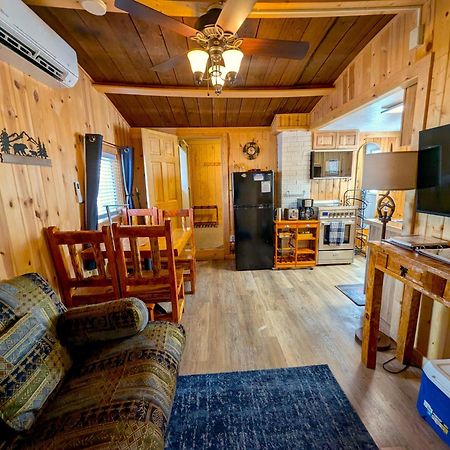Yellowstone'S Treasure Cabins Gardiner Buitenkant foto