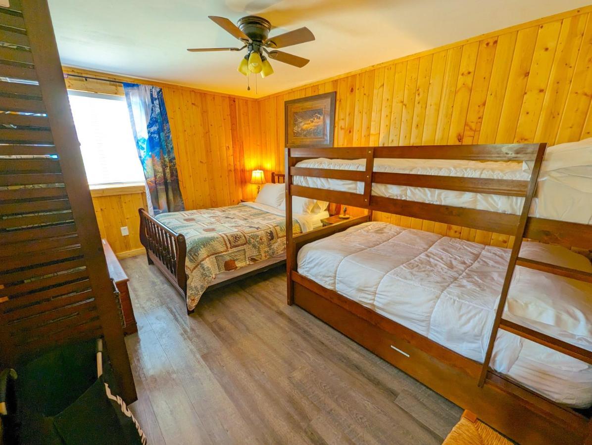 Yellowstone'S Treasure Cabins Gardiner Buitenkant foto