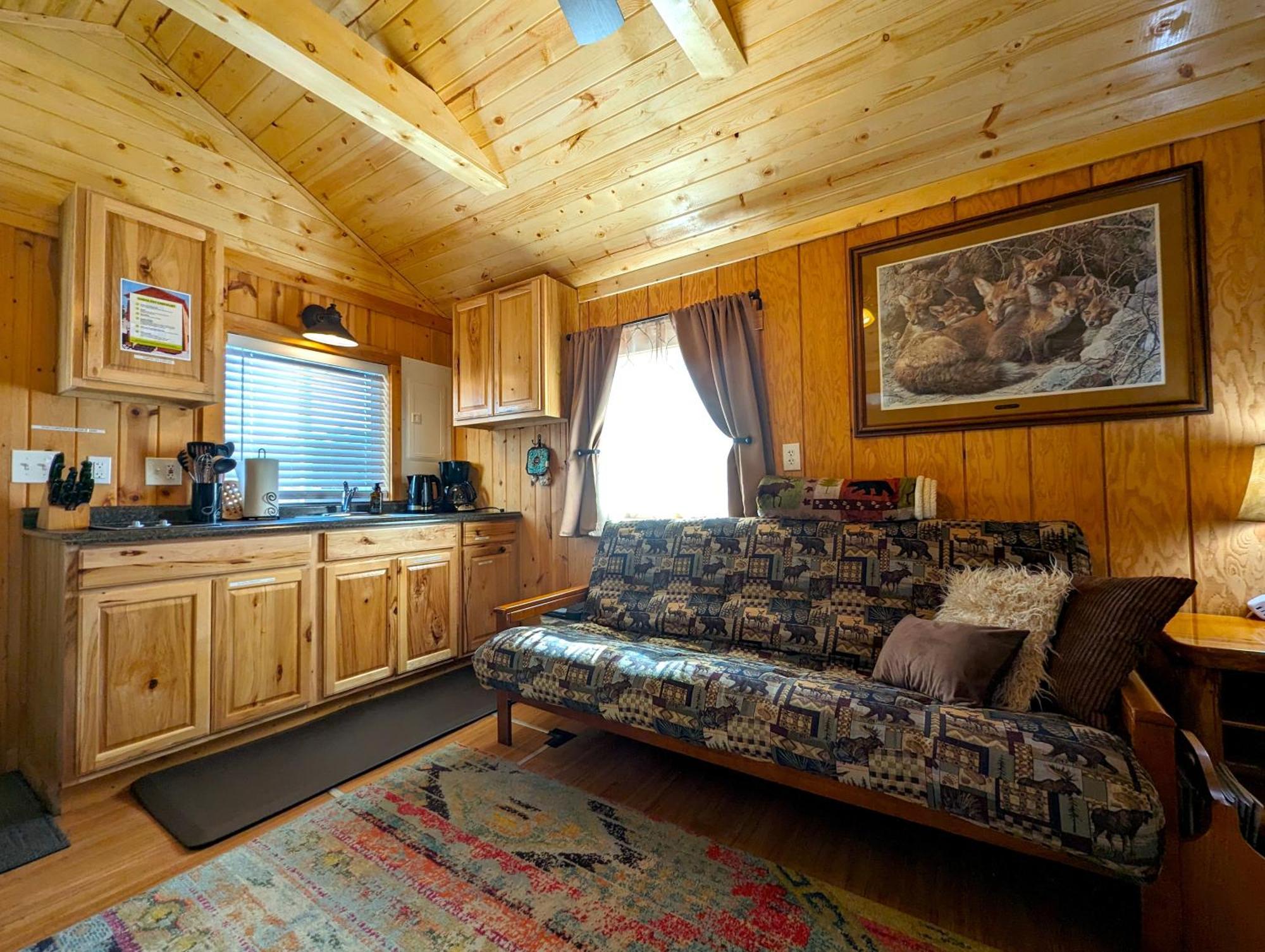 Yellowstone'S Treasure Cabins Gardiner Buitenkant foto