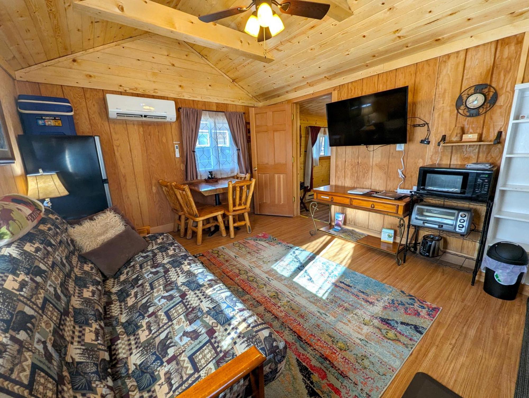 Yellowstone'S Treasure Cabins Gardiner Buitenkant foto