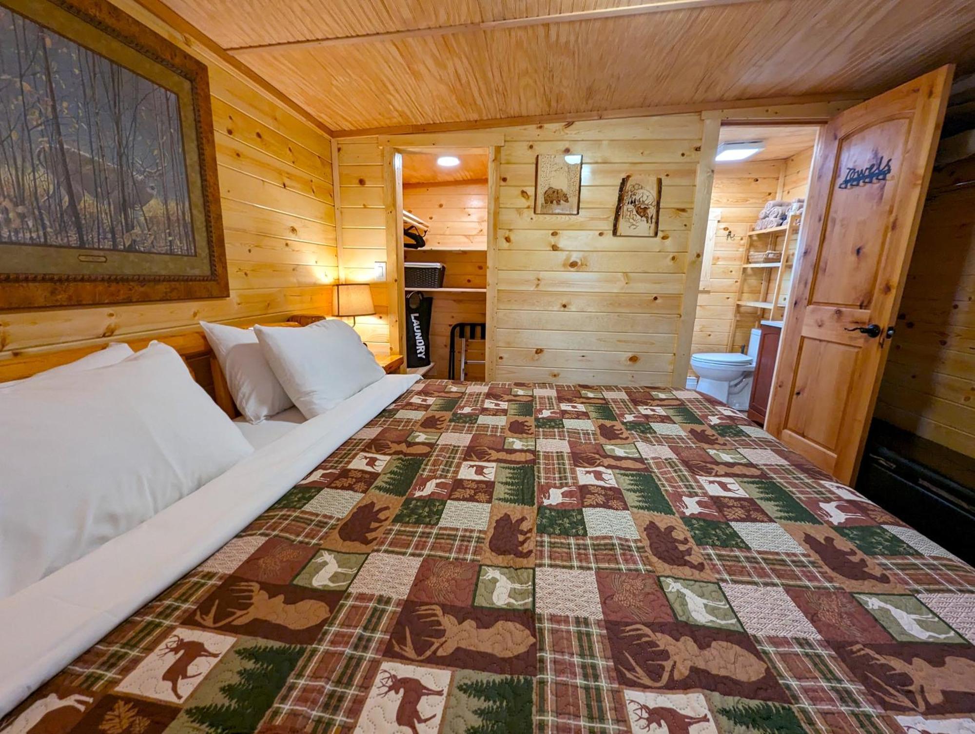 Yellowstone'S Treasure Cabins Gardiner Buitenkant foto