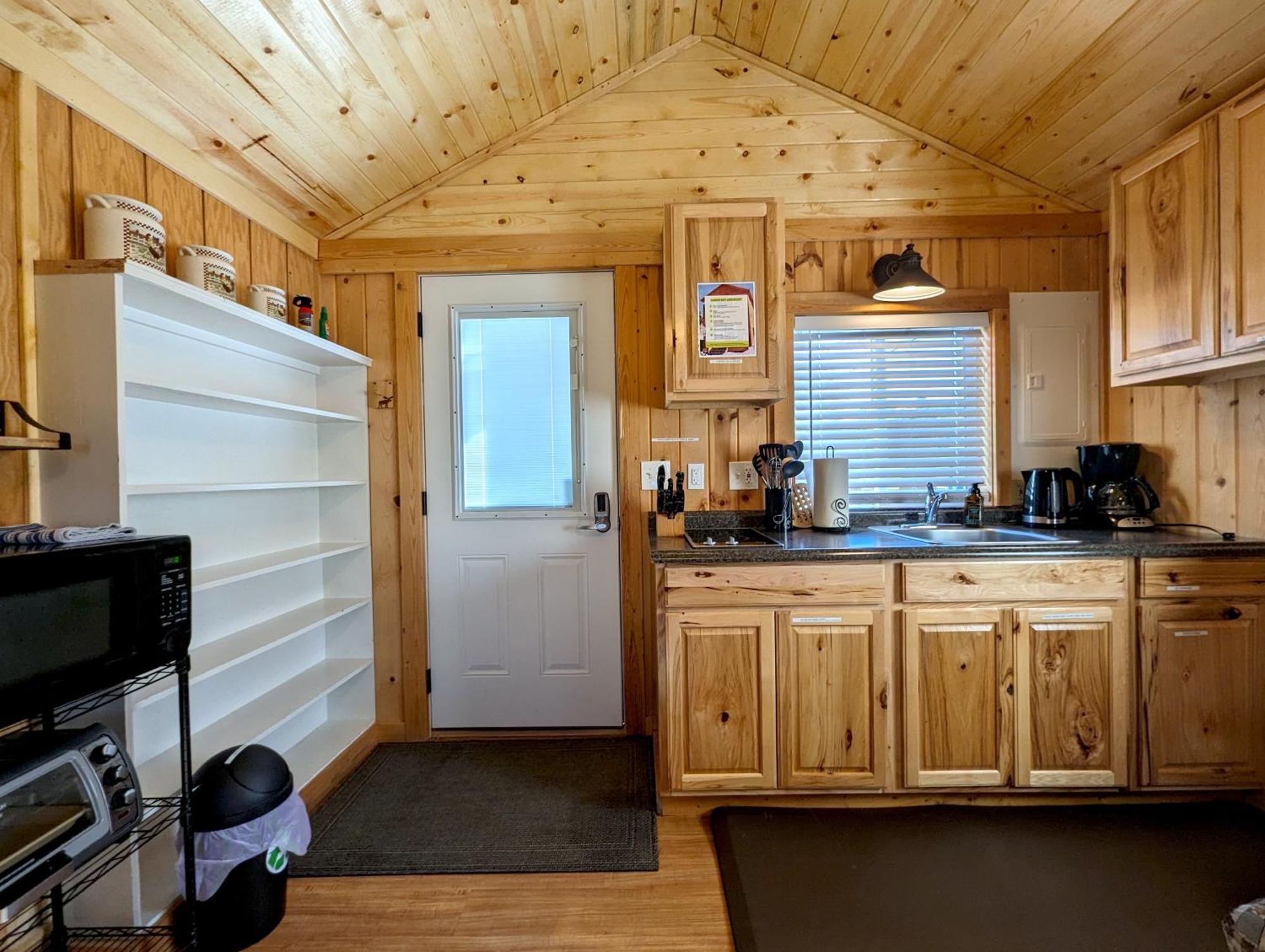 Yellowstone'S Treasure Cabins Gardiner Buitenkant foto