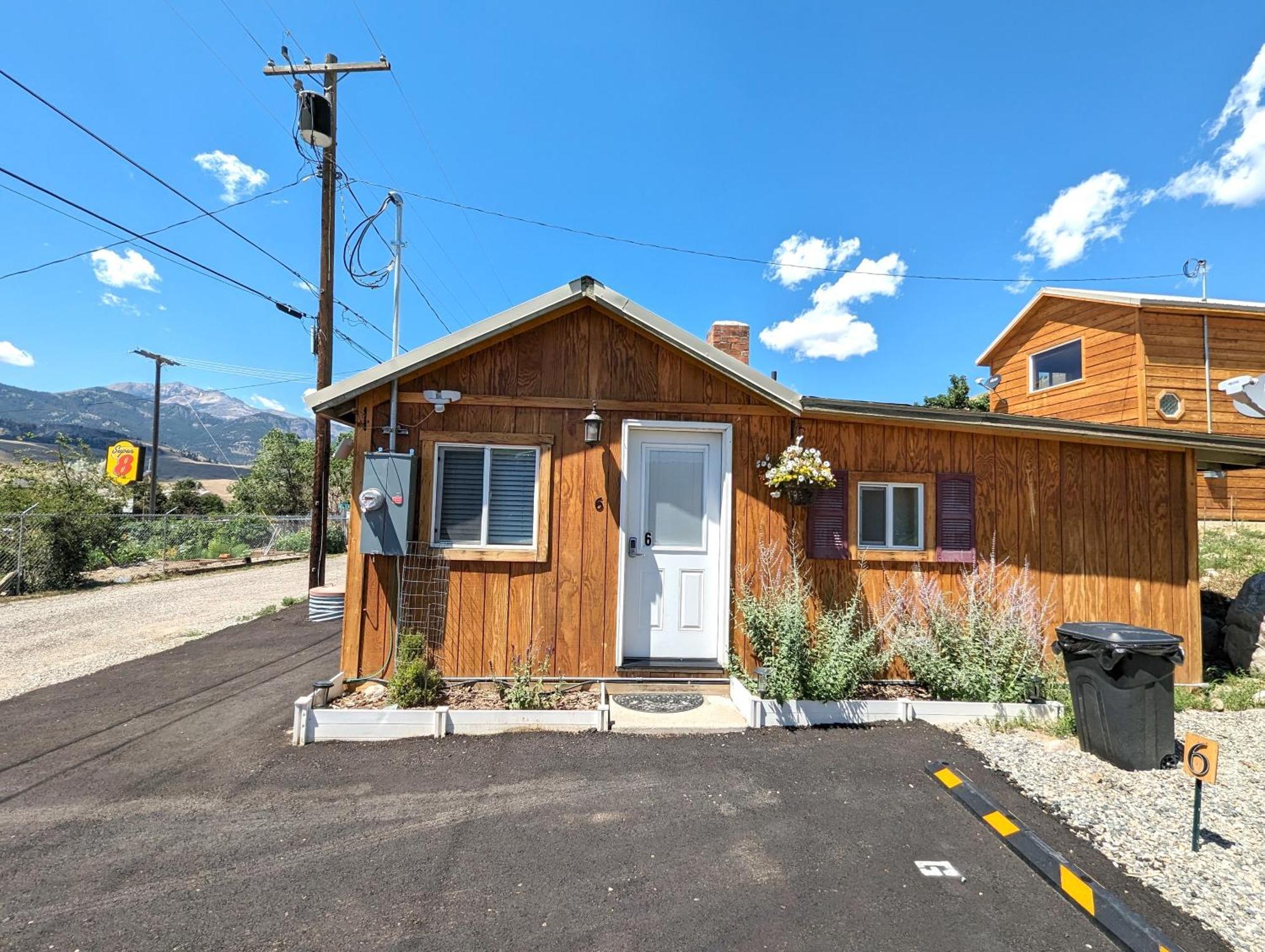 Yellowstone'S Treasure Cabins Gardiner Buitenkant foto