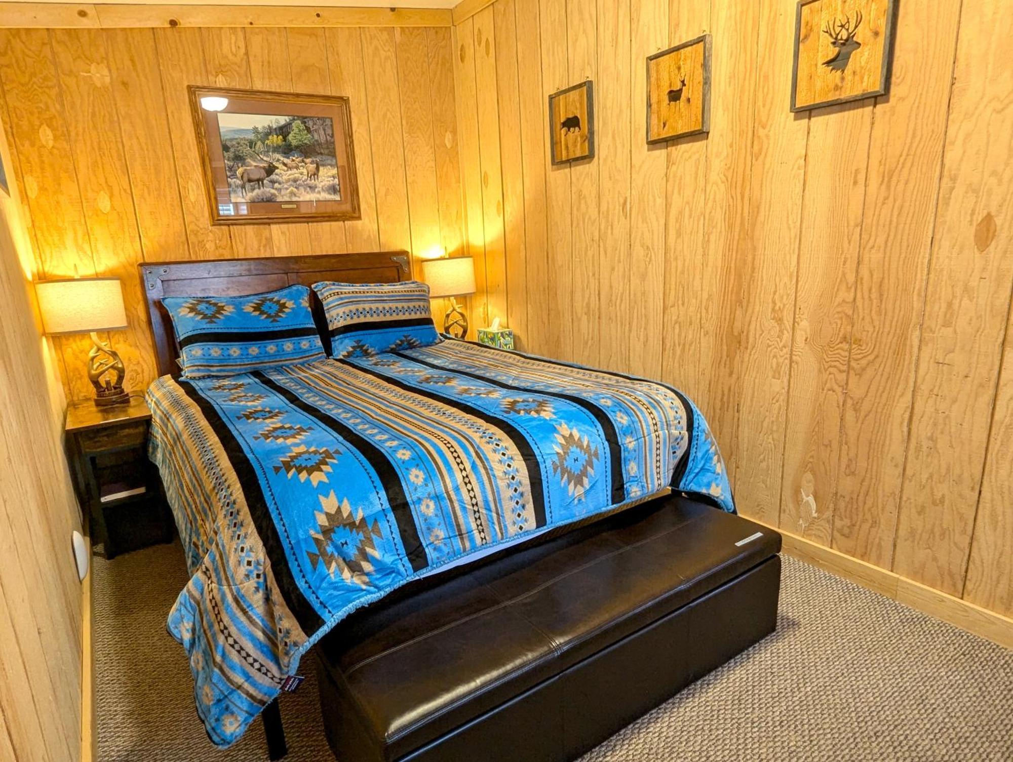 Yellowstone'S Treasure Cabins Gardiner Buitenkant foto